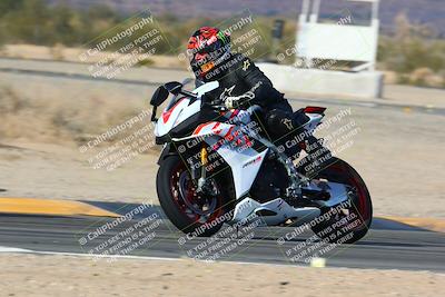 media/Jan-13-2024-SoCal Trackdays (Sat) [[9c032fe5aa]]/Turn 4 (135pm)/